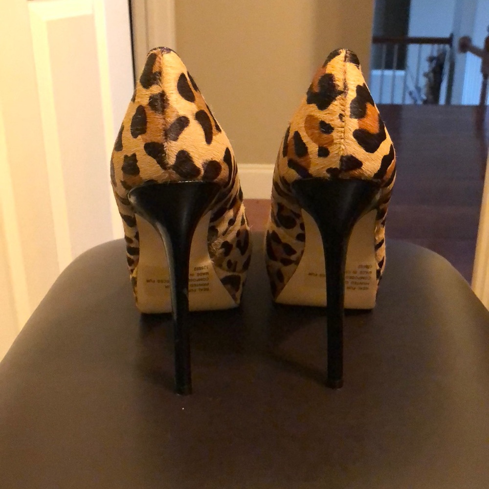 Heels - Picture 3 of 4